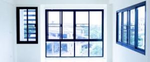 Les types de fenêtres et les matériaux à Taize-Aizie